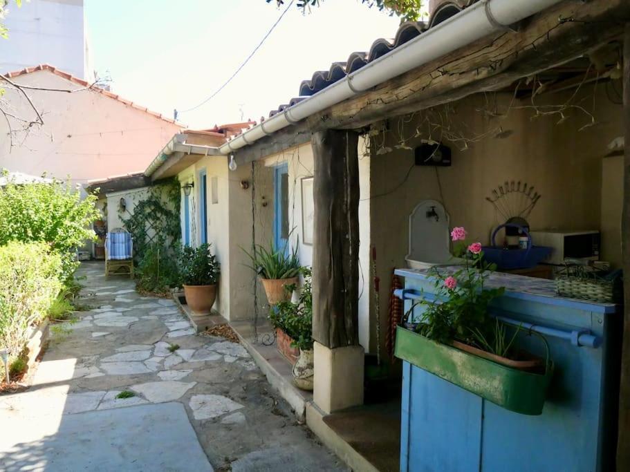 La Campagne Dans La Ville Narbonne Exterior photo